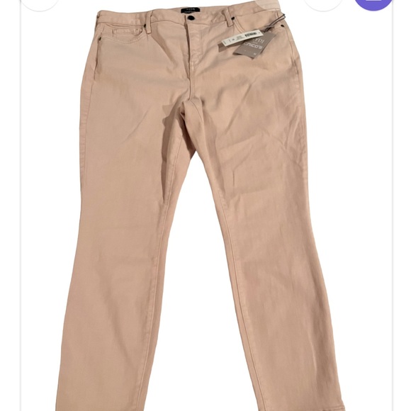 SOLD OUT - Picture 5 of 13